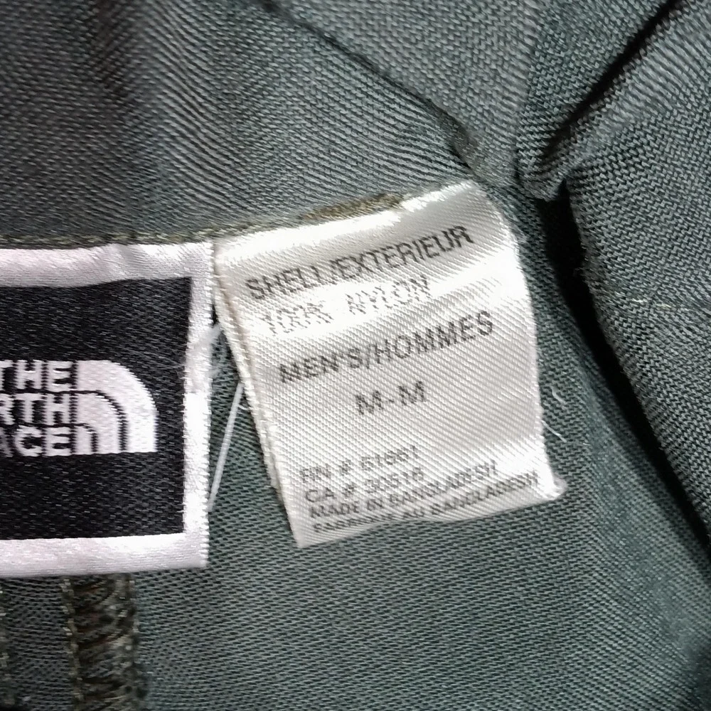 The North Face Men M Hiking Shorts Green Nylon Belted Cargo Pockets Fishing Hike